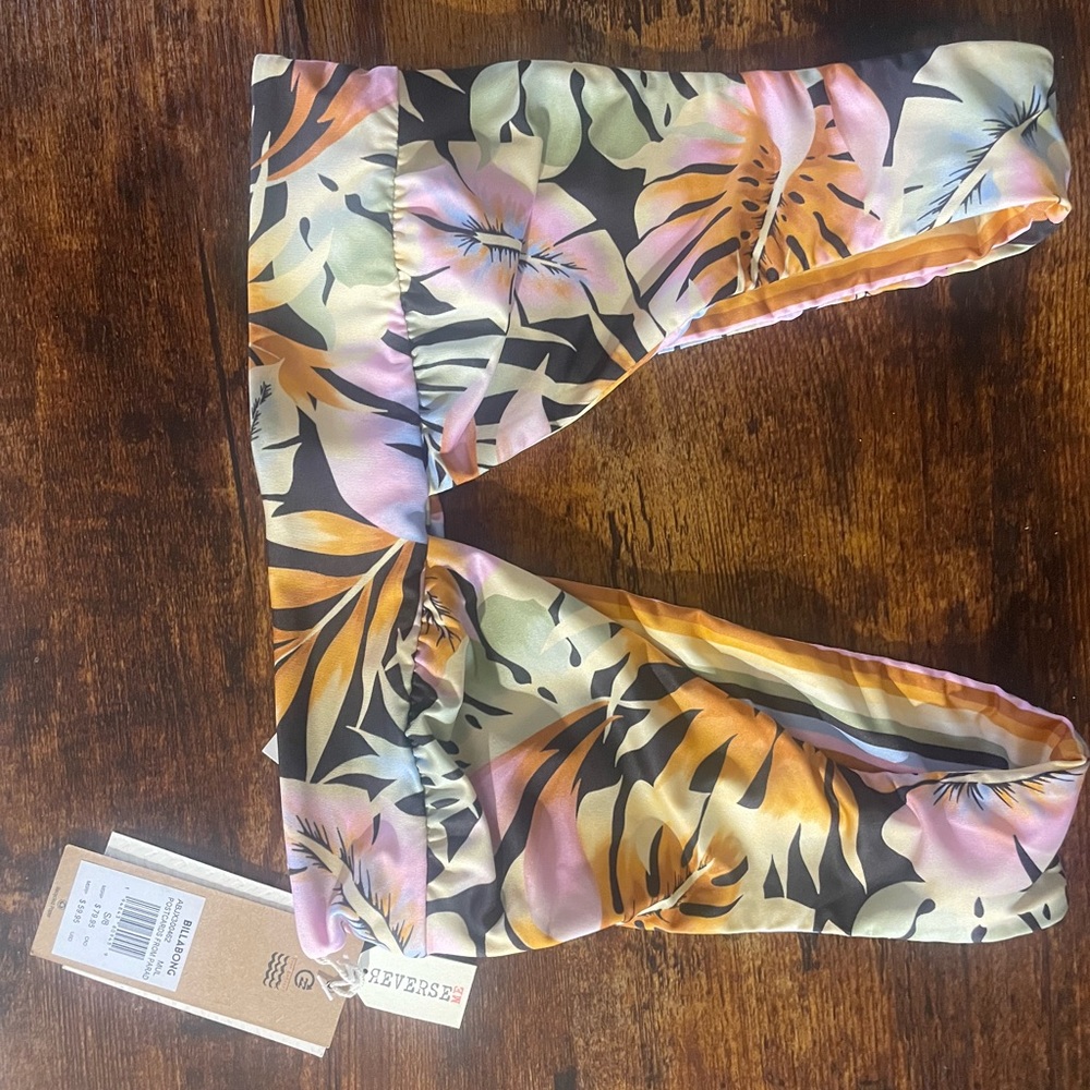 Women’s Small Billabong Reversible Swim Top
